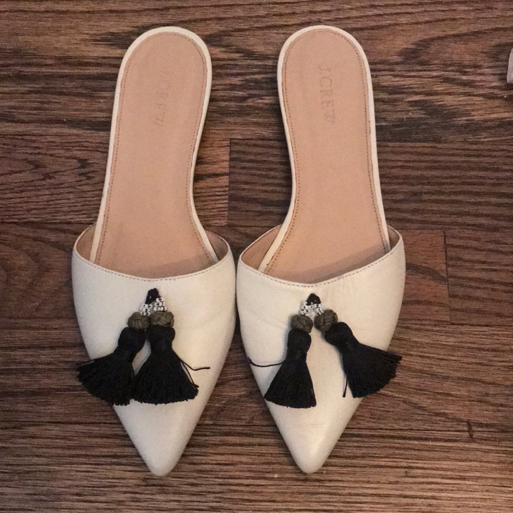 Gently used j crew slides with tassel